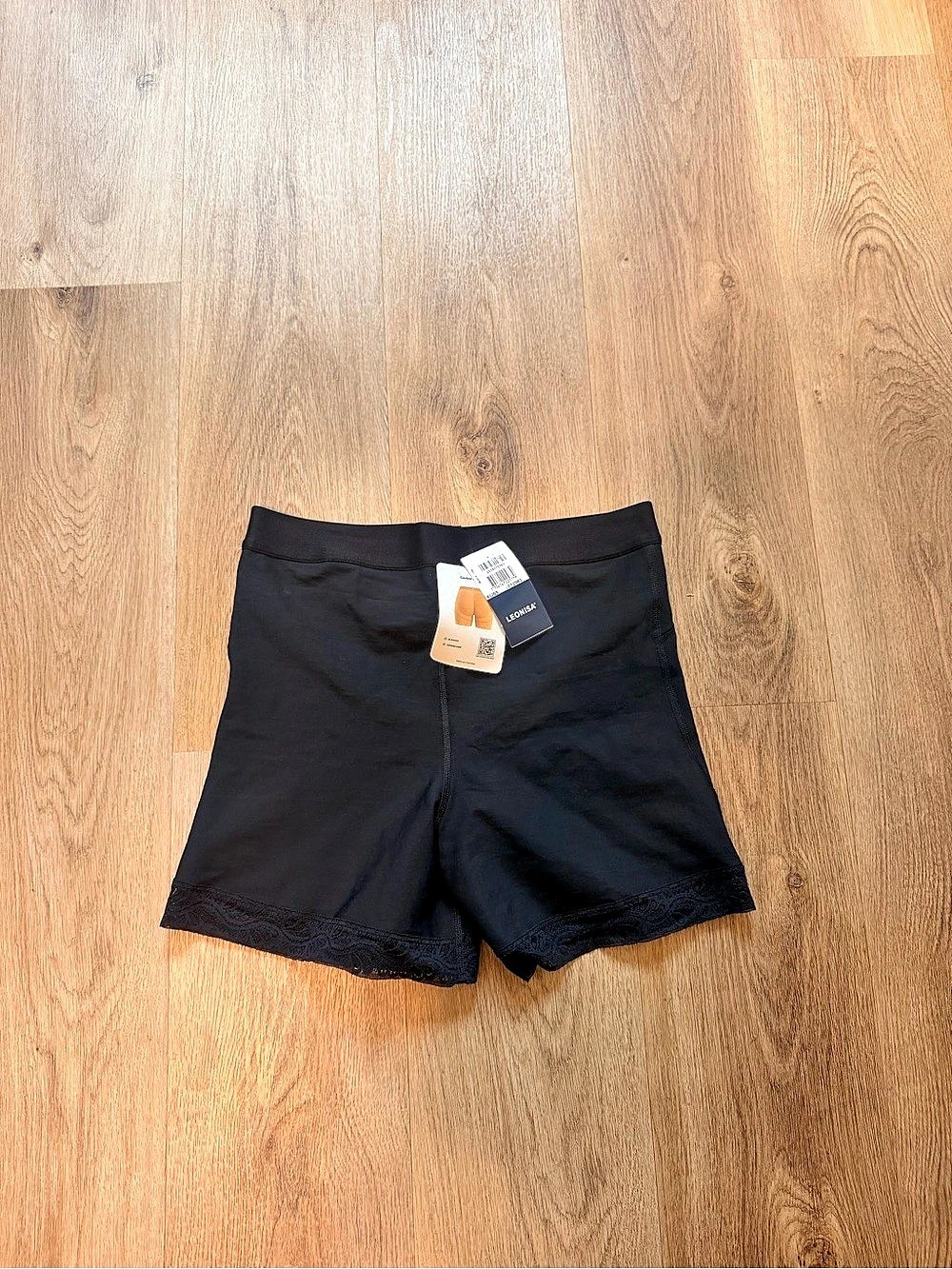 Leonisa Seamless Butt Lifter Shaper Short Black